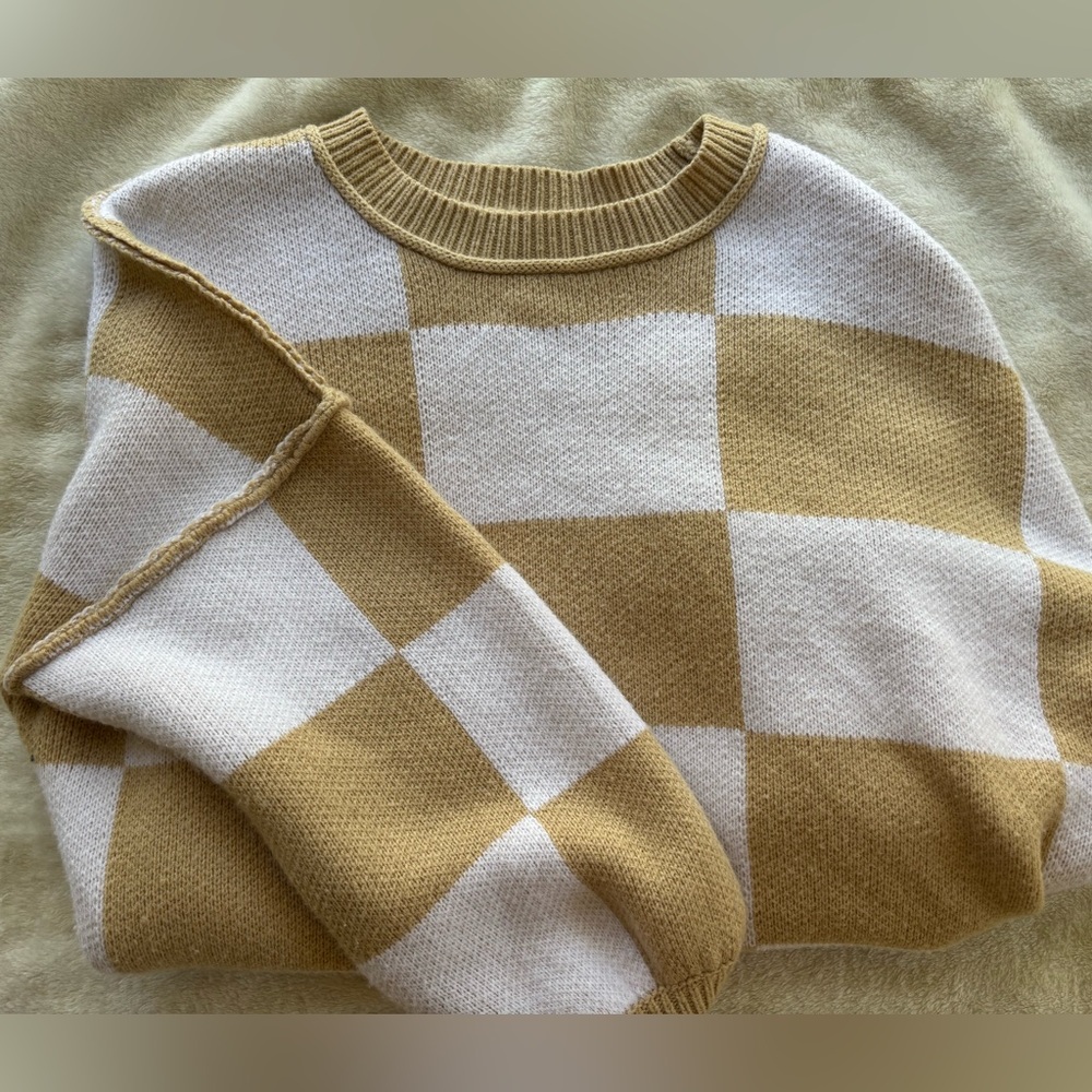 Checkered Cream and Tan Women's Sweater